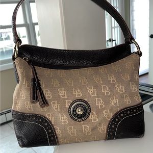 Preowned dooney and bourke bag
